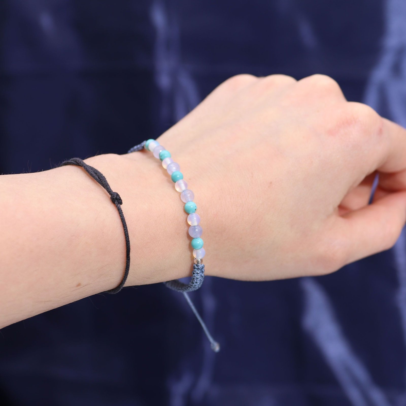 Pisces Candle with Gemstone Bracelet – Moonstone, Turquoise, Aquamarine
