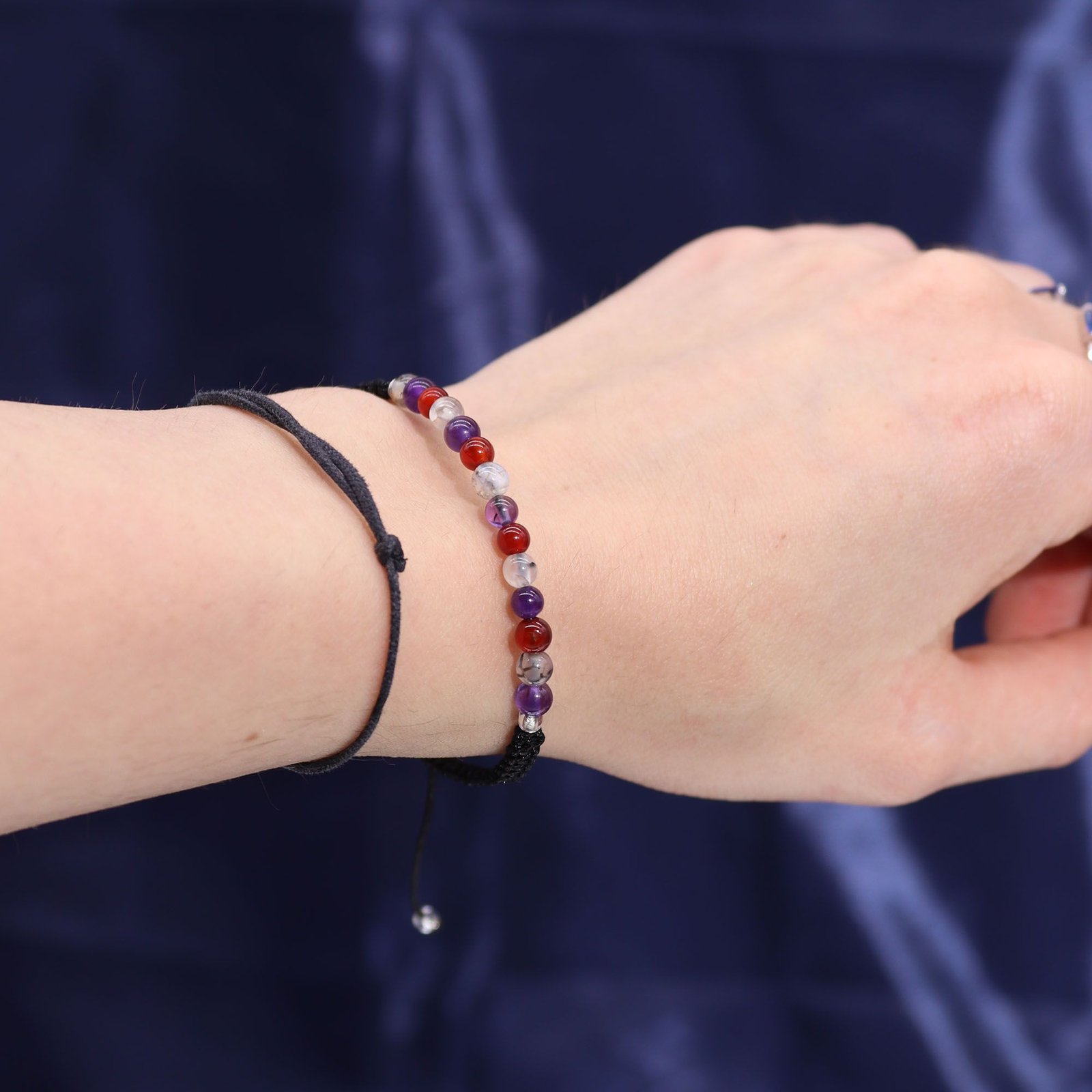 Virgo Candle with Gemstone Bracelet – Amethyst, Carnelian, Moss Agate