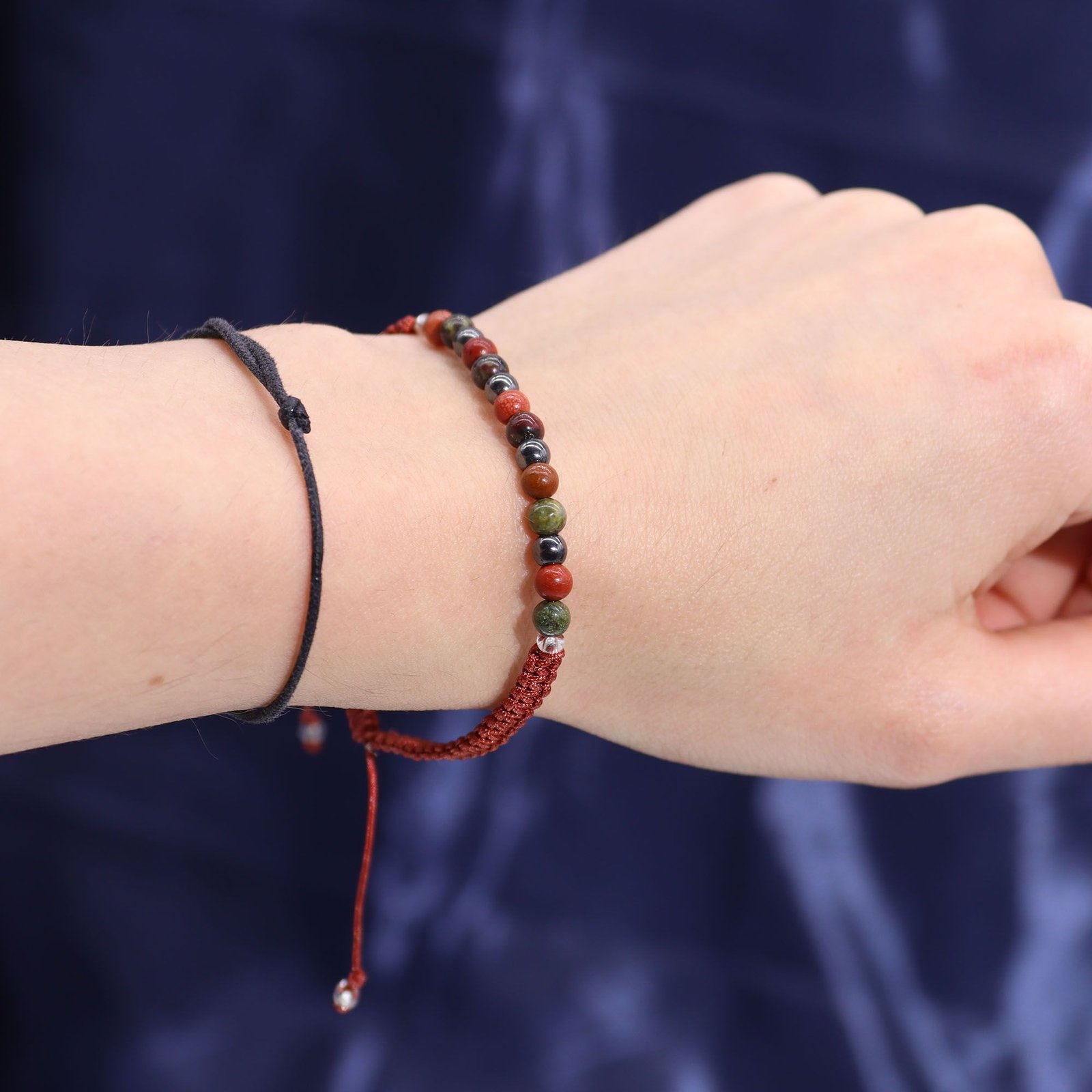 Aries Candle with Gemstone Bracelet – Red Jasper, Bloodstone, Hematite