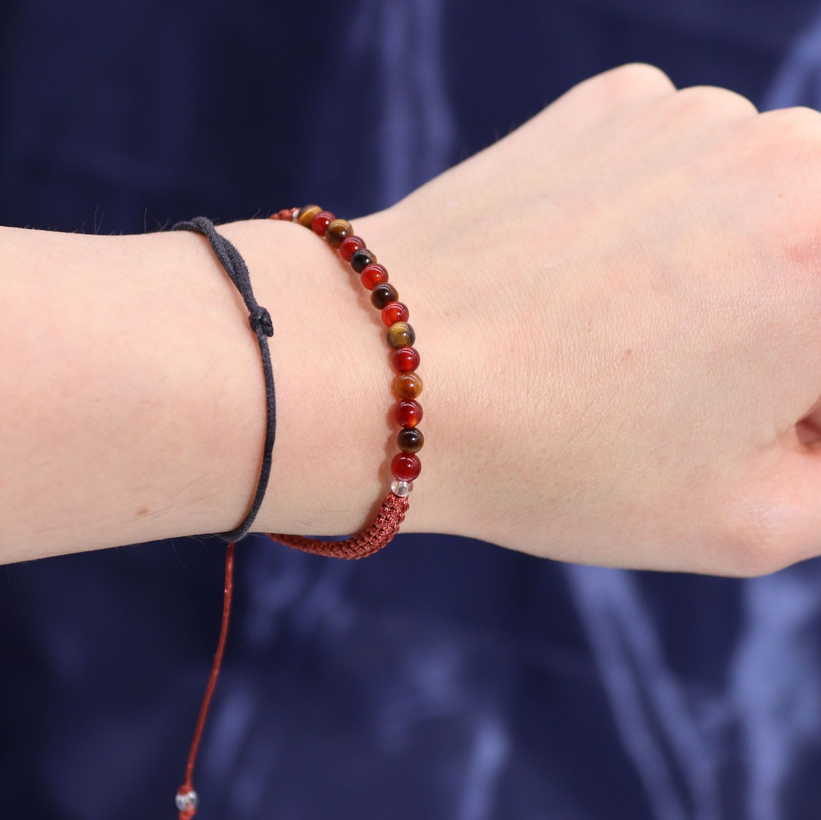 Leo Candle with Gemstone Bracelet – Tiger’s Eye, Carnelian